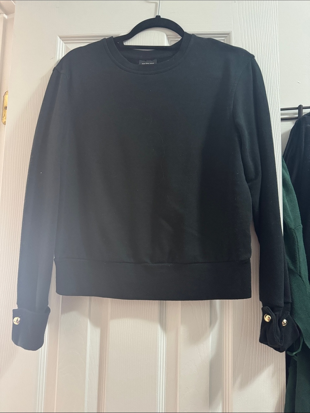 Black Women's Crewneck Sweatshirt with Button Cuff Details Who What Wear